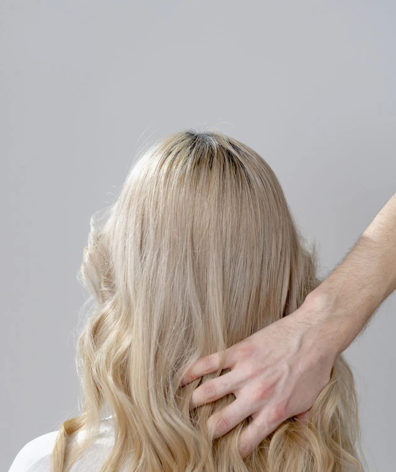 Detalhe de fio de cabelo, estrutura da cutícula e do córtex capilar