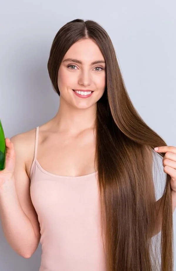 Cabelo com massa reposta após reconstrução capilar em Joinville